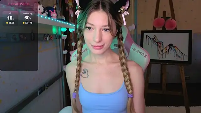 MiaMooonn online show from 07.18.26