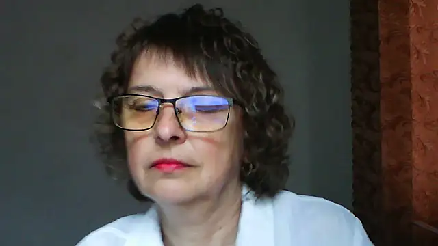Snapshot of ElizabethGorden chatting on 06.01.26 ElizabethGorden online show from 06.01.26