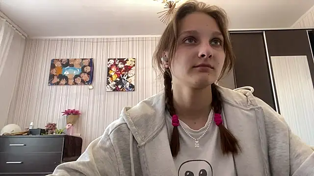 Snapshot of LavetaGossage chatting on 05.27.26 LavetaGossage online show from 05.27.26