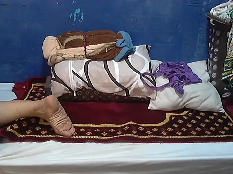 Snapshot of hotchilimom chatting on 10.05.25 hotchilimom online show from 10.05.25