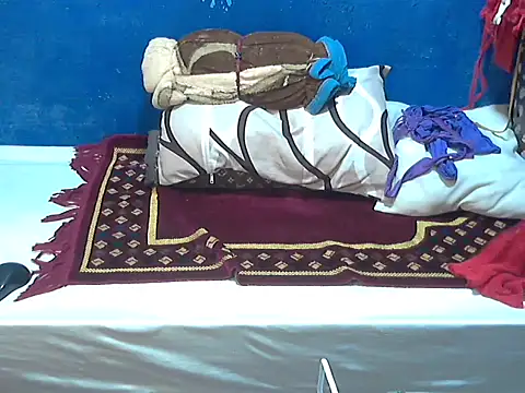 Snapshot of hotchilimom chatting on 10.05.25 hotchilimom online show from 10.05.25