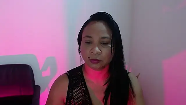 Snapshot of Scarlett_Adams_ chatting on 06.01.26 Scarlett Adams online show from 06.01.26