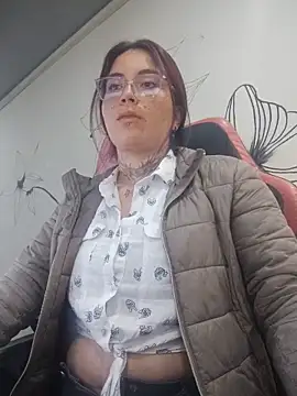Snapshot of marita_ chatting on 05.19.26 marita online show from 05.19.26