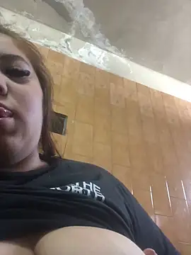 alexaparedes00 online show from 05.24.26