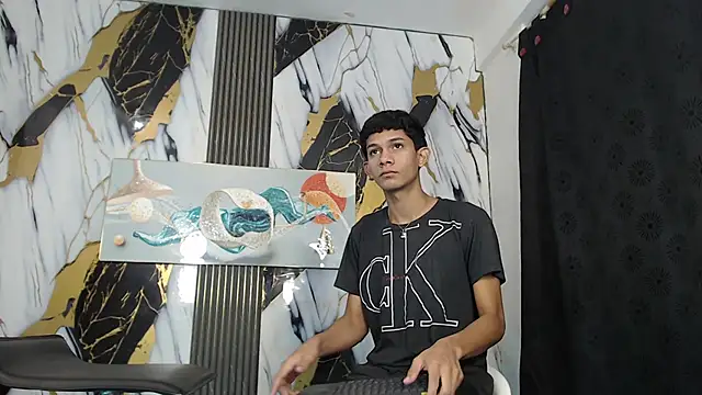 TWINKS BOYSX online show from 05.30.26