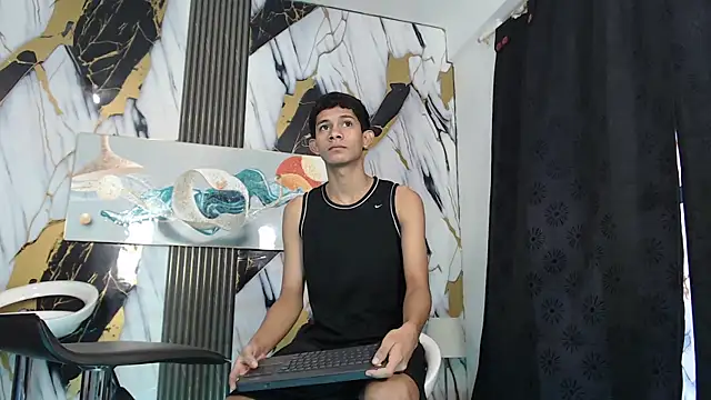 TWINKS BOYSX online show from 06.01.26