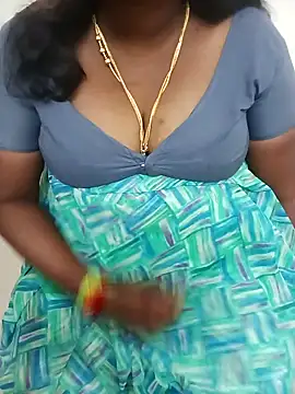 Snapshot of Tamil-bhava chatting on 05.05.26 Tamil-bhava online show from 05.05.26
