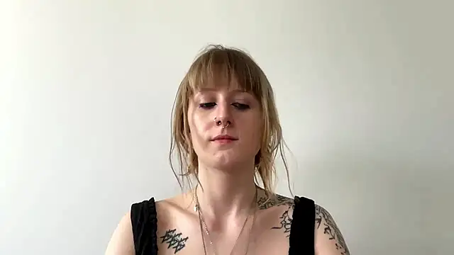LaraLovely online show from 07.13.26