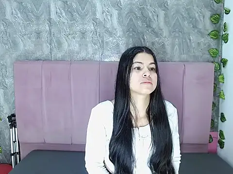 Snapshot of Alysrous_Mar chatting on 05.05.26 Alysrous Mar online show from 05.05.26