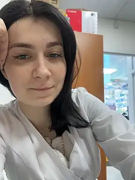 Snapshot of MissElya chatting on 06.02.26 MissElya online show from 06.02.26