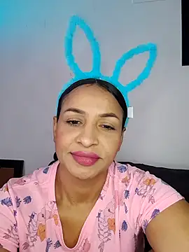 Snapshot of mell0102 chatting on 06.16.26 mell0102 online show from 06.16.26
