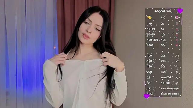Snapshot of selena_riott chatting on 05.24.26 selena riott online show from 05.24.26