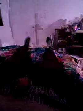 Snapshot of Almircorral2211 chatting on 06.18.26 Almircorral2211 online show from 06.18.26