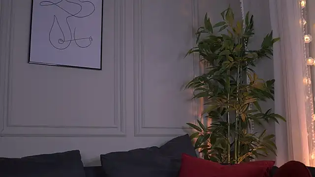KyraReign online show from 05.20.26