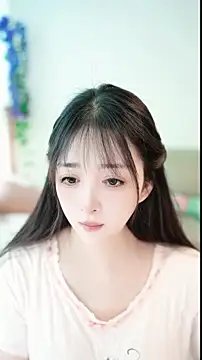 Snapshot of singer-wenwan chatting on 05.17.26 singer-wenwan online show from 05.17.26
