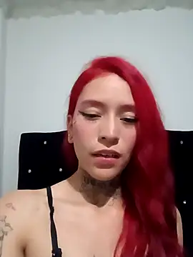 ChicaFuegoDulce online show from 05.10.26