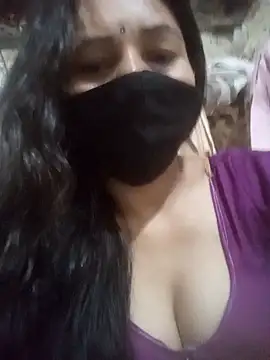Snapshot of Komal_Bhabhi4u chatting on 05.18.26 Komal Bhabhi4u online show from 05.18.26