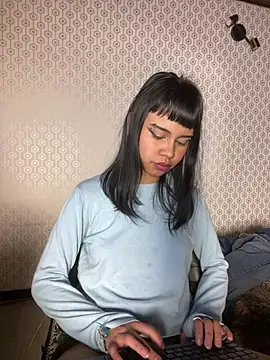 AntonellaCooper Pink online show from 07.11.26