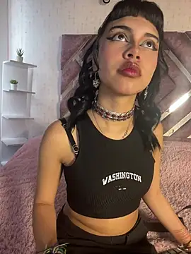 AntonellaCooper Pink online show from 07.13.26