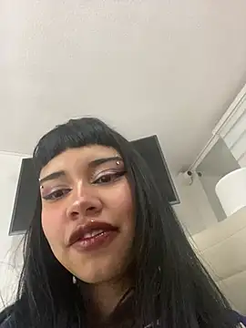 AntonellaCooper Pink online show from 07.23.26