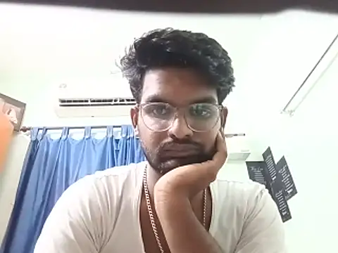 Snapshot of yasshhhh050 chatting on 05.27.26 yasshhhh050 online show from 05.27.26