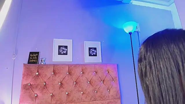 Nikirouse online show from 06.02.26