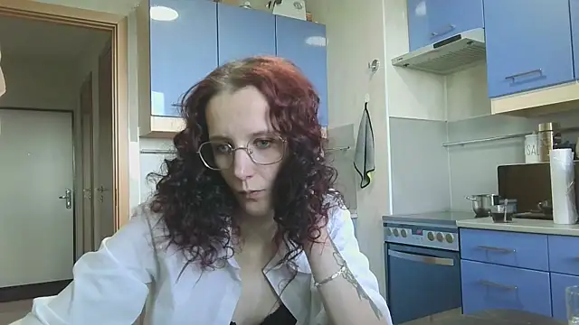 Lucy Crystal online show from 05.31.26