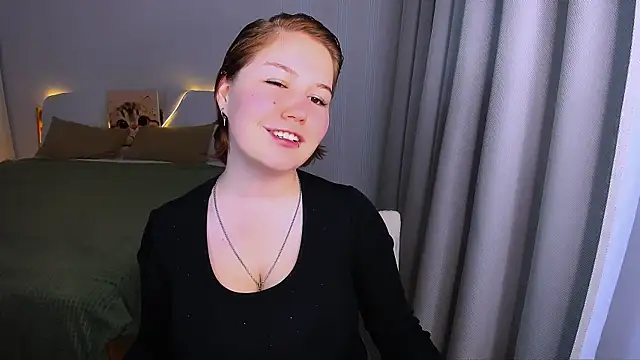 MiaLacrice online show from 07.19.26