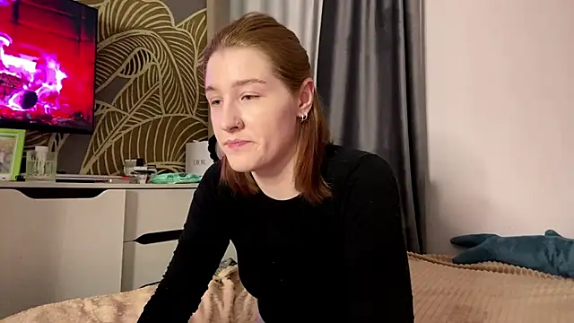 Snapshot of EwaDerobertis chatting on 05.09.26 EwaDerobertis online show from 05.09.26