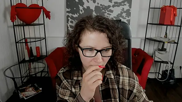 AureliaGleam online show from 06.05.26