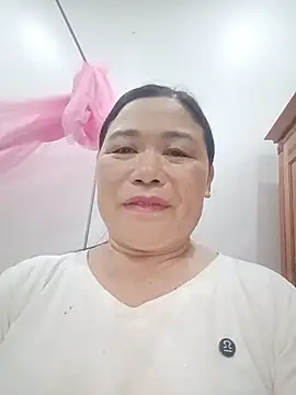 Snapshot of -Lytina- chatting on 06.01.26 -Lytina- online show from 06.01.26