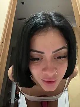 Snapshot of belababyy chatting on 05.15.26 belababyy online show from 05.15.26