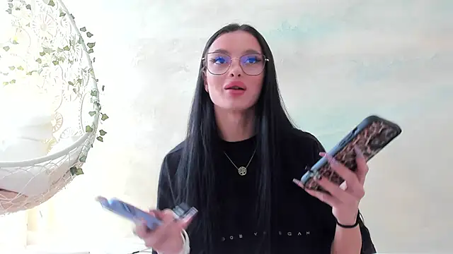 RachellRavee online show from 06.04.26