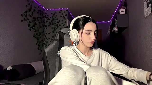 NightFoxxx online show from 05.19.26