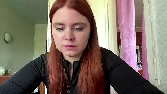 Snapshot of Violette_Iguina chatting on 05.21.26 Violette Iguina online show from 05.21.26