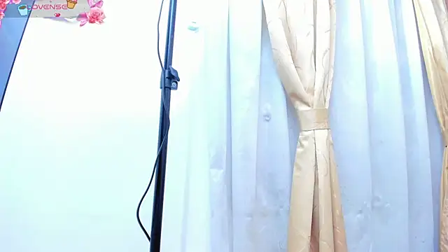 mia18    online show from 05.19.26