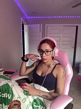 Snapshot of Jenna_Beck chatting on 05.21.26 Jenna Beck online show from 05.21.26