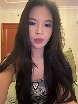 Snapshot of yy22111 chatting on 06.25.26 yy22111 online show from 06.25.26