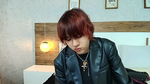 Snapshot of Bj_Olivine chatting on 05.30.26 Bj Olivine online show from 05.30.26