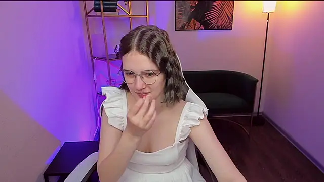 MiaNoon online show from 05.26.26