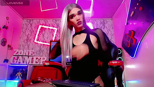 Evonny colucci online show from 05.18.26
