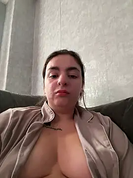 Snapshot of LexiXXoo chatting on 06.02.26 LexiXXoo online show from 06.02.26
