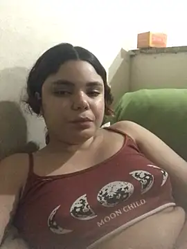 Snapshot of Cliaclara chatting on 06.30.26 Cliaclara online show from 06.30.26