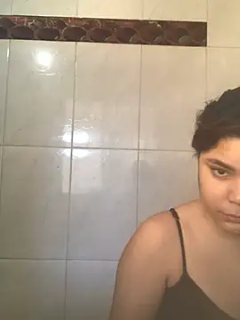 Snapshot of Cliaclara chatting on 07.15.26 Cliaclara online show from 07.15.26
