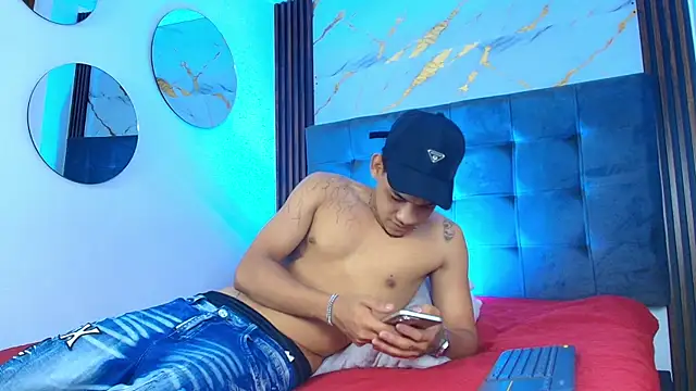 Snapshot of bick_jhonn chatting on 05.29.26 bick jhonn online show from 05.29.26