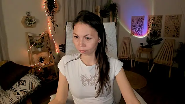 TrasyMorris online show from 05.14.26