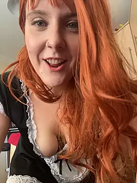Snapshot of silvercurved chatting on 06.18.26 silvercurved online show from 06.18.26