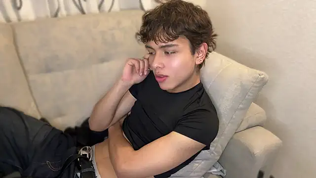 Snapshot of DanteSaint chatting on 06.19.26 DanteSaint online show from 06.19.26