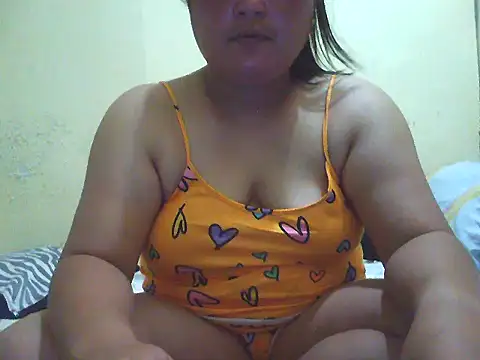 Snapshot of xsweetlover69x chatting on 05.31.26 xsweetlover69x online show from 05.31.26