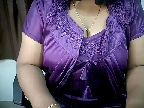 Snapshot of MALLU_WAVEZZZ chatting on 06.02.26 MALLU WAVEZZZ online show from 06.02.26